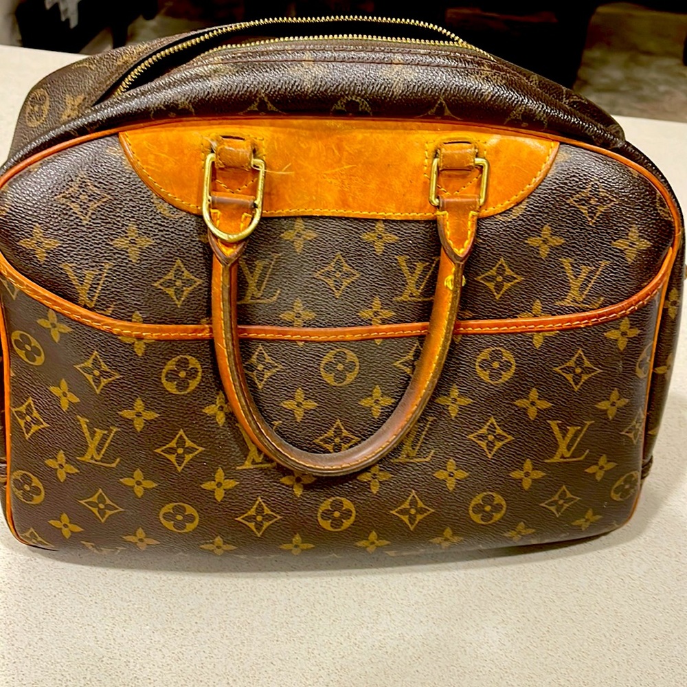 Louis Vuitton Bags Louis Vuitton Monogram Deauville